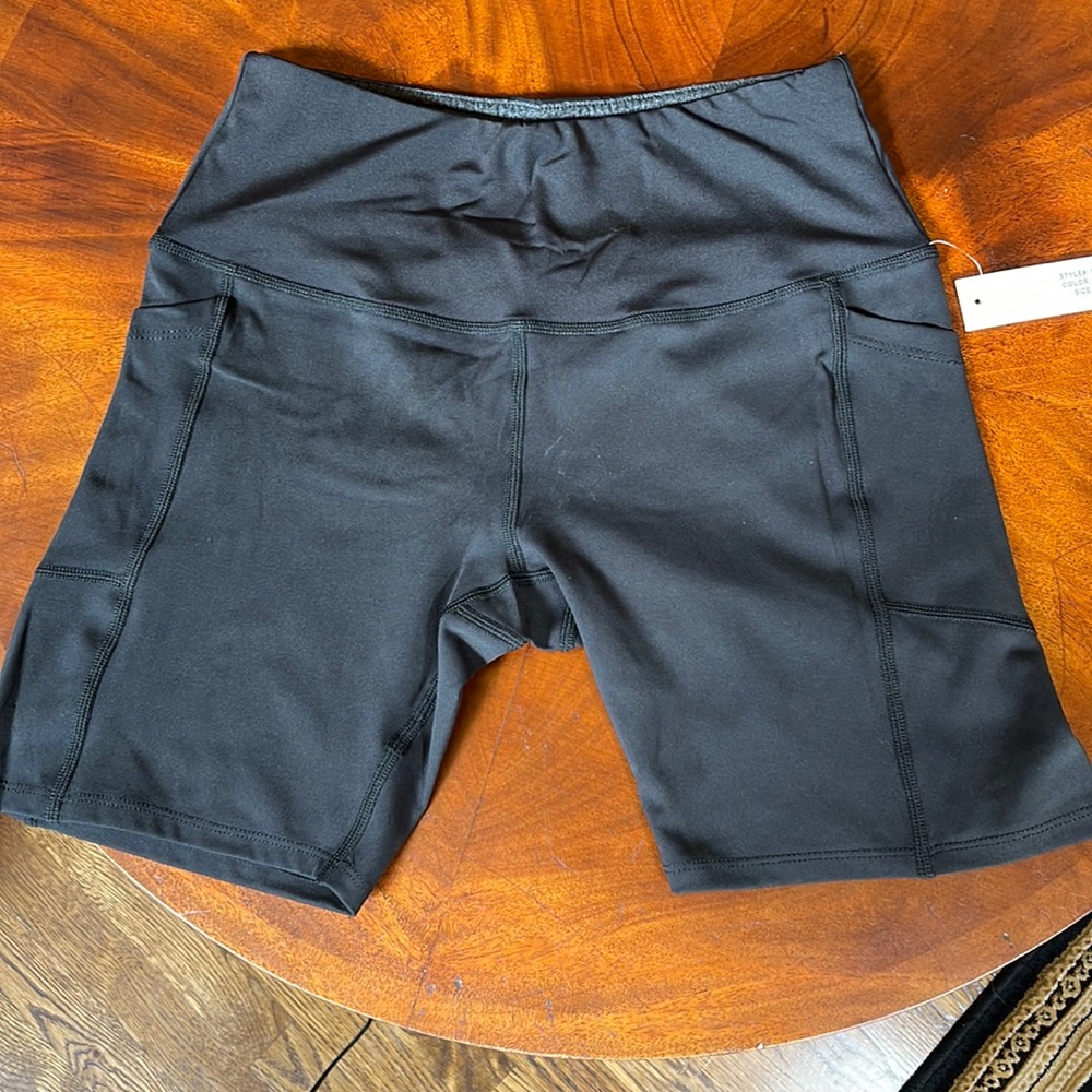 Biker’s 🚴‍♀️ STRETCH pants. 2 Pockets for phone. Black size S/M